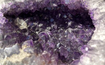 Kristalle, Steine und Lichtstrukturen – für feinstoffliche Harmonie